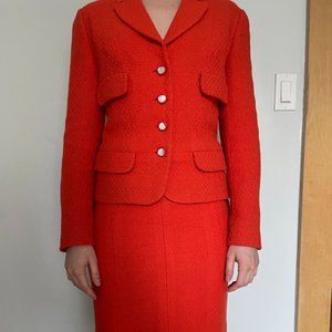 Chanel Vintage 1995 Red Orange Skirt Set Bouclé Wool Tweed with Silk Lining (40)